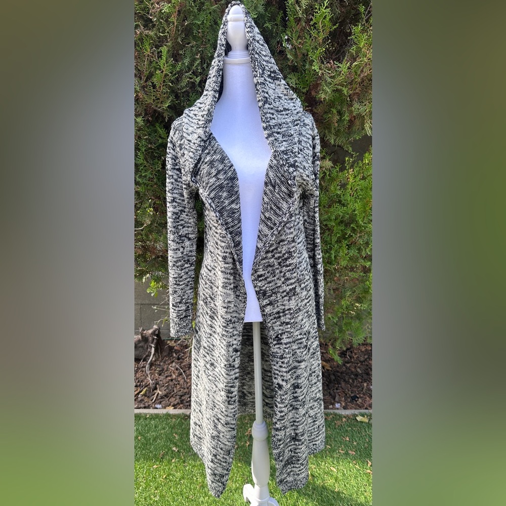 Maddison Women’s Black and White Knit Open Front Hooded Cardigan Large